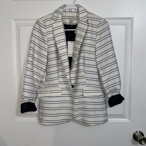 Adrienne Vittadini navy/ white blazer